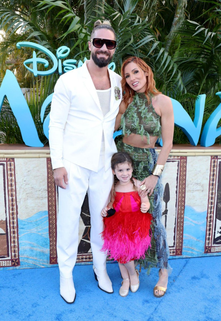 becky-lynch-and-seth-rollins-steal-the-spotlight-at-moana-2-world-premiere-in-hawaii-14