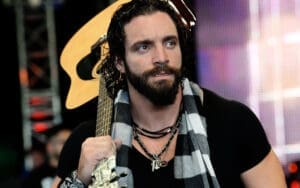 Former WWE Star Elias Signs with AEW Former WWE Star Elias Signs with AEW