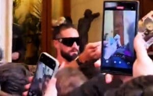 Seth Rollins Swarmed by Fans at His Hotel in Italy Ahead of WWE SmackDown