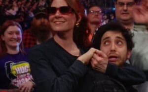 WWE RAW at London’s O2 Arena Brings Out Celebs—Kate Nash Puts Fan in Headlock, Lewis Capaldi Returns WWE RAW at London’s O2 Arena Brings Out Celebs—Kate Nash Puts Fan in Headlock, Lewis Capaldi Returns