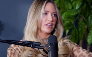 Kelly Kelly Confronted WWE Star After Being Intentionally Stiffed in the Ring Kelly Kelly Confronted WWE Star After Being Intentionally Stiffed in the Ring