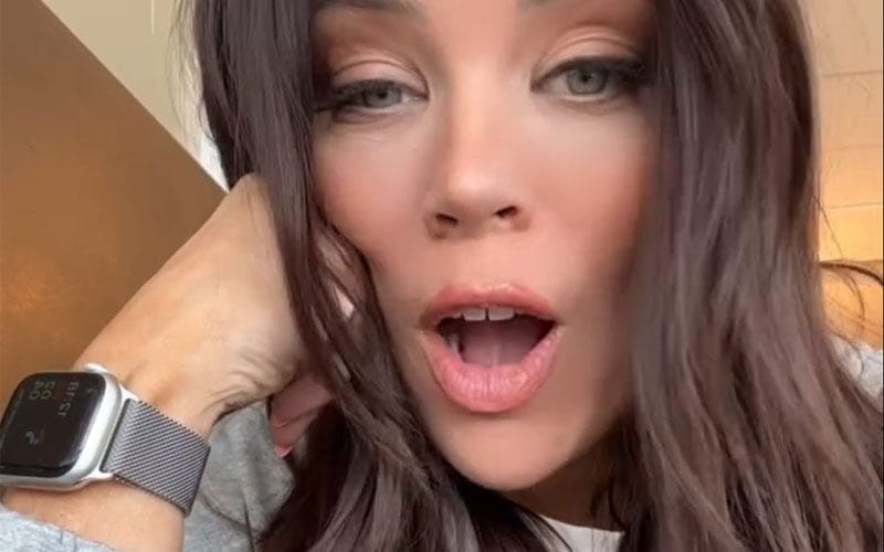Jackie Redmond Says She Won’t Be on WWE RAW This Week Due to Travel Change and “Other Reasons”