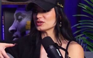 Saraya Slams Fan Who Linked Her Outfit to Inappropriate Fan Behavior Saraya Slams Fan Who Linked Her Outfit to Inappropriate Fan Behavior