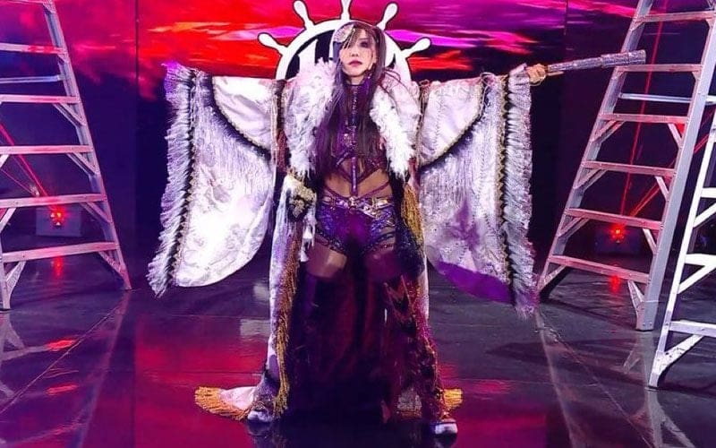 WWE Fans Rejoice As Kairi Sane’s Pirate Princess Gimmick Returns During 5/19 RAW