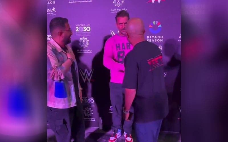 CM Punk Tells Fan to Take Off Roman Reigns Shirt After Landing in Saudi Arabia