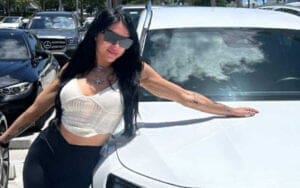 Elayna Black Flaunts New Mercedes SUV After Ditching Wrestling for OnlyFans Elayna Black Flaunts New Mercedes SUV After Ditching Wrestling for OnlyFans