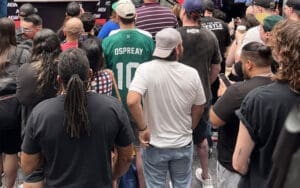 Fans Call Out Starrcast Over Hot Temps and Total Chaos Inside the Venue Fans Call Out Starrcast Over Hot Temps and Total Chaos Inside the Venue