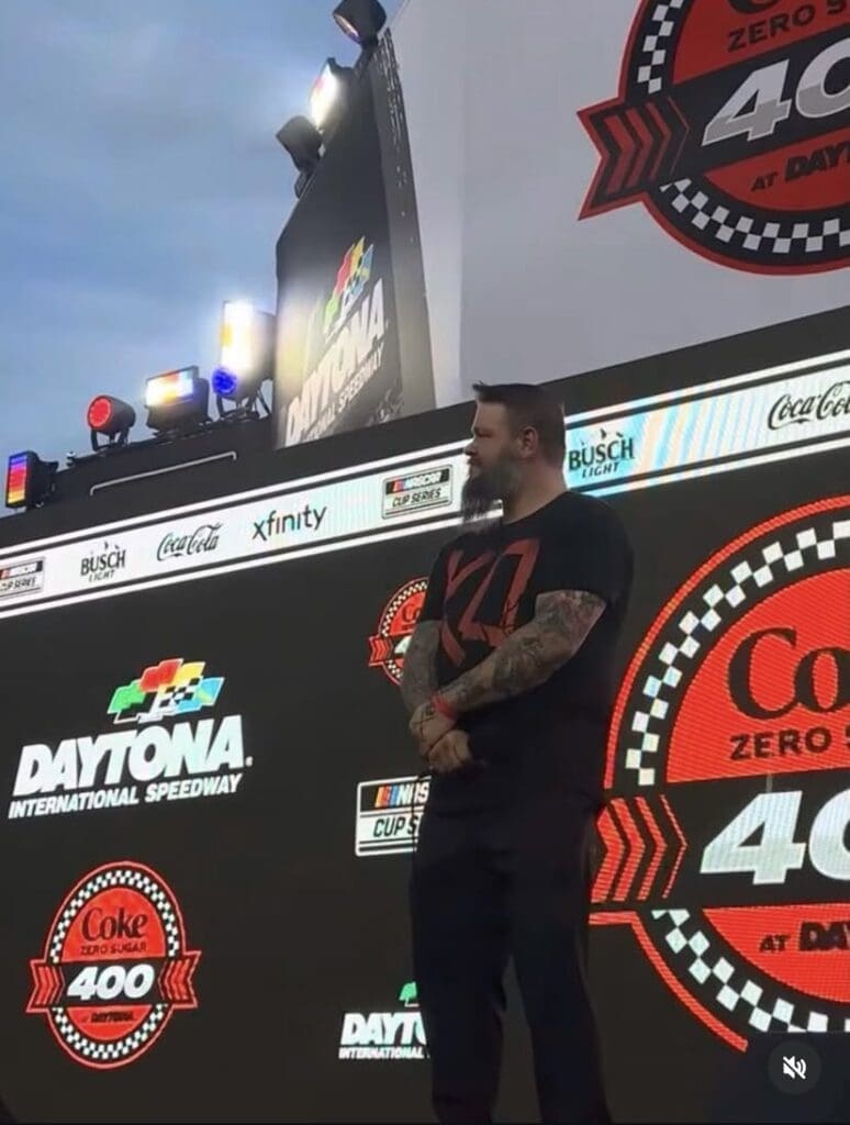 Kevin Owens Addresses Fan Concern Over Viral Slimmer Photo