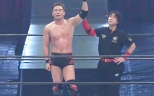 Kazuchika Okada Defeats Hiroshi Tanahashi in Emotional Retirement Match at Wrestle Kingdom 20 Kazuchika Okada Defeats Hiroshi Tanahashi in Emotional Retirement Match at Wrestle Kingdom 20